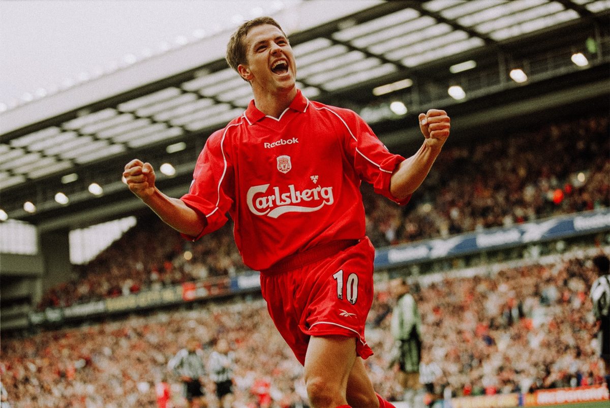 Michael Owen foi o grande nome que já vestiu a camisa do Liverpool e do Manchester United na Carreira